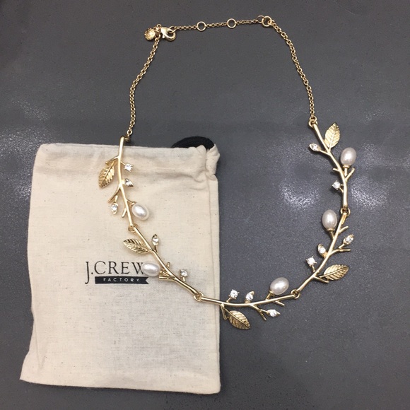 J. Crew Factory Leafy Pearl Statement Necklace (Includes Jewelry Pouch) - Picture 4 of 7